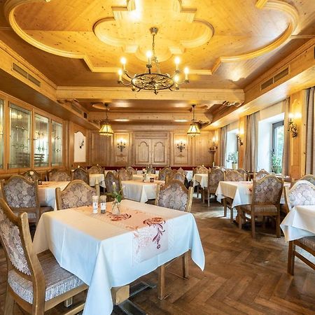 פייטינג Hotel-Gasthof Zum Dragoner מראה חיצוני תמונה