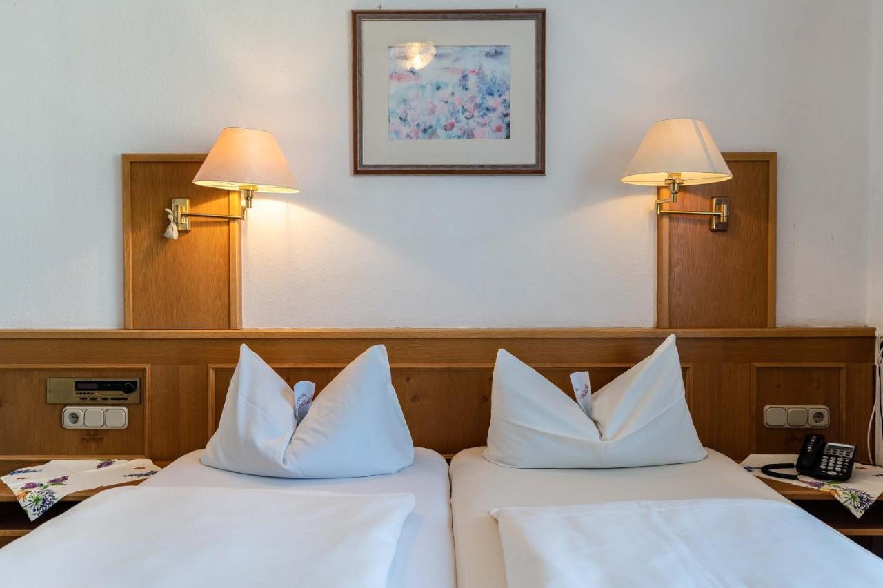 פייטינג Hotel-Gasthof Zum Dragoner מראה חיצוני תמונה