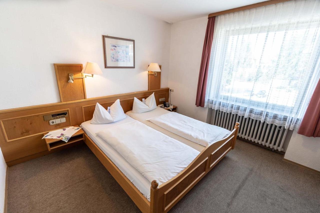 פייטינג Hotel-Gasthof Zum Dragoner מראה חיצוני תמונה