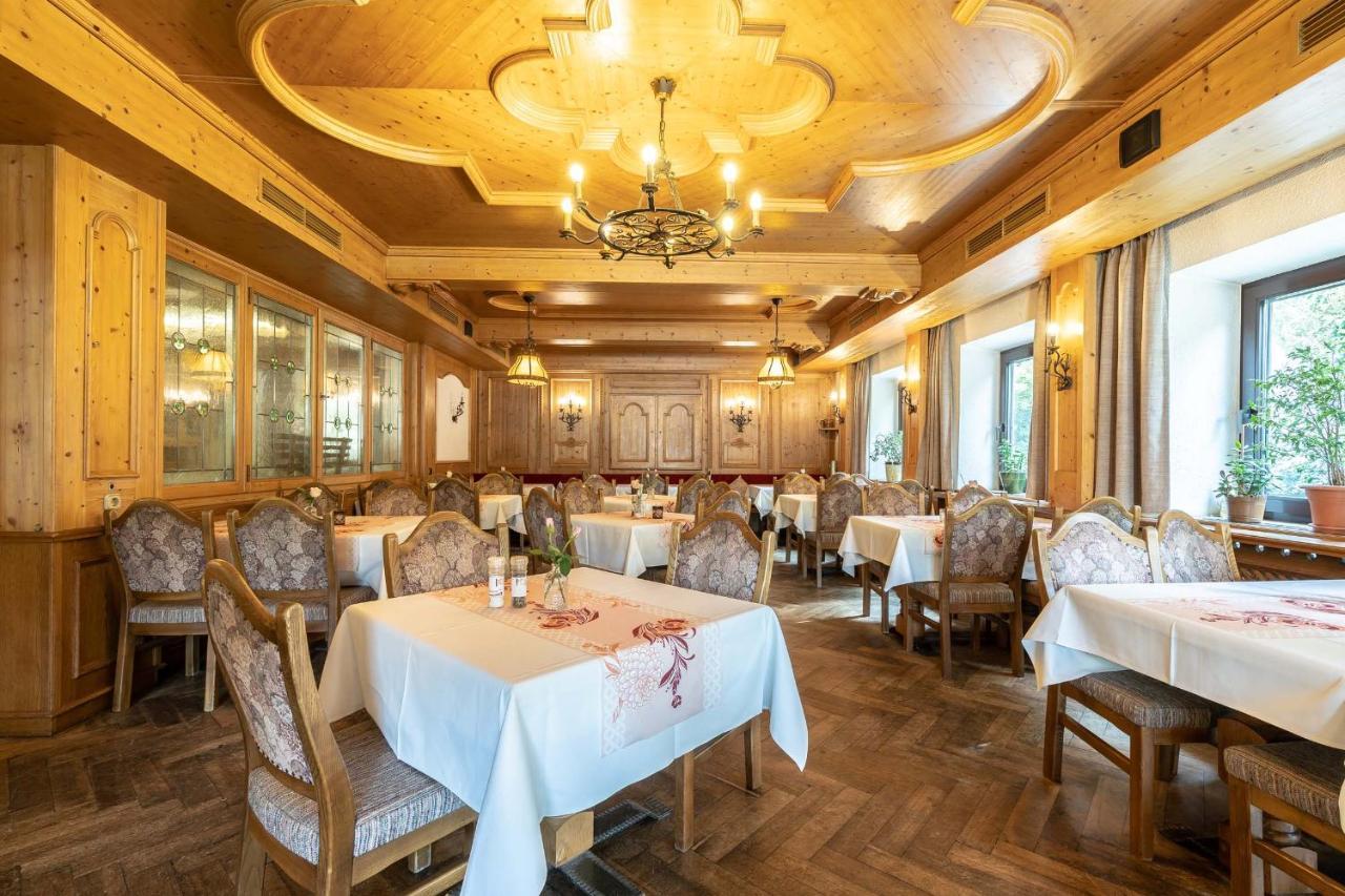 פייטינג Hotel-Gasthof Zum Dragoner מראה חיצוני תמונה